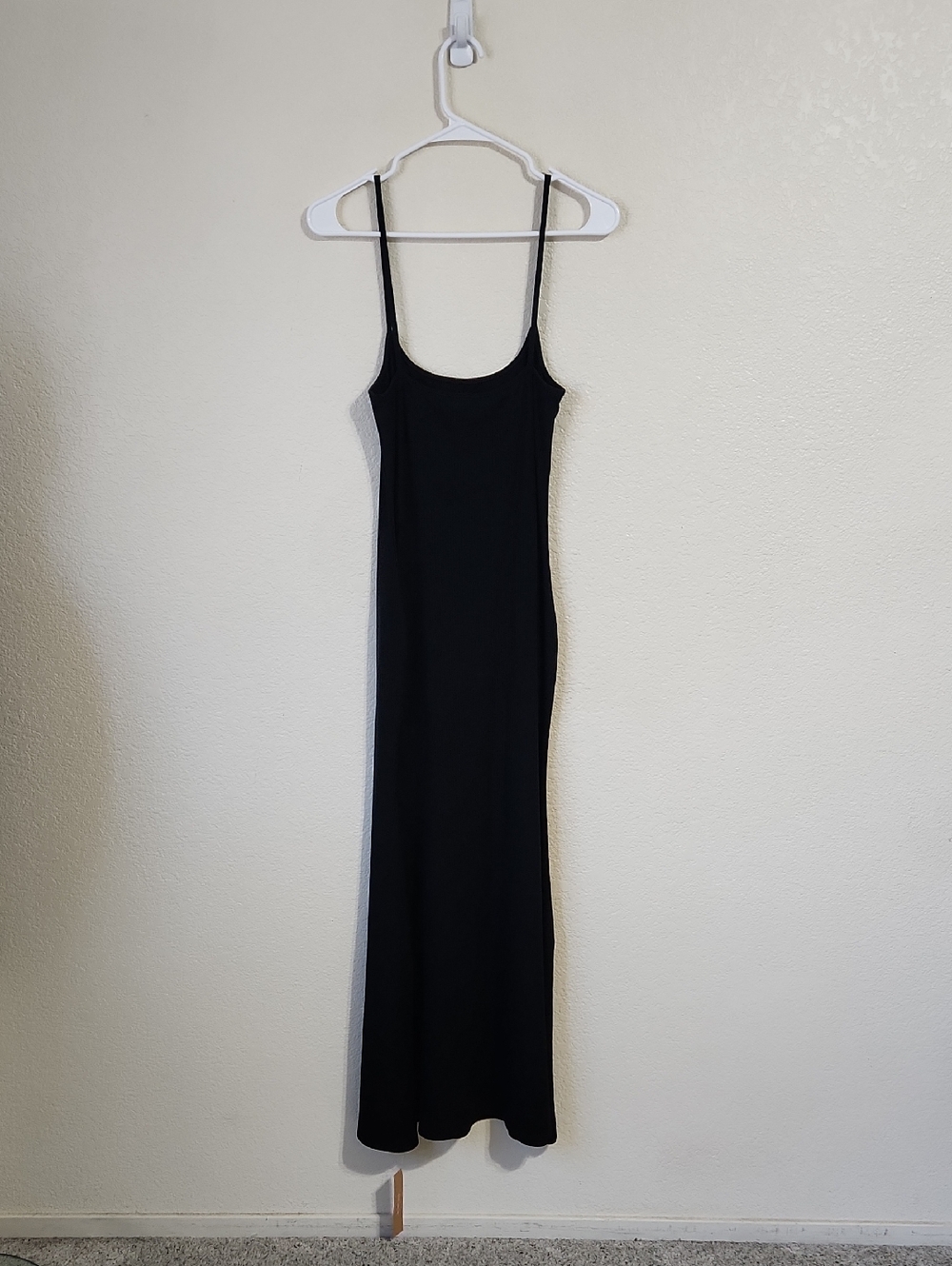 New Reformation Cosmo Maxi Knit Dress in Black Women's Size L - Picture 5 of 14